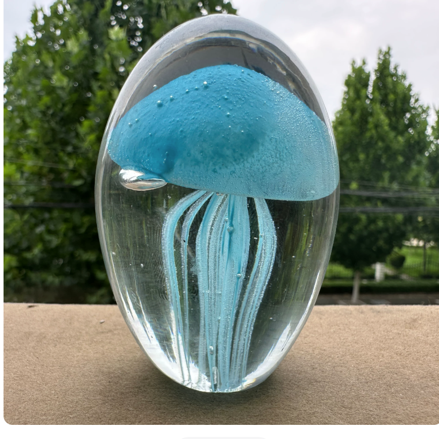 ライトブルー水母 6.7×4.9cm