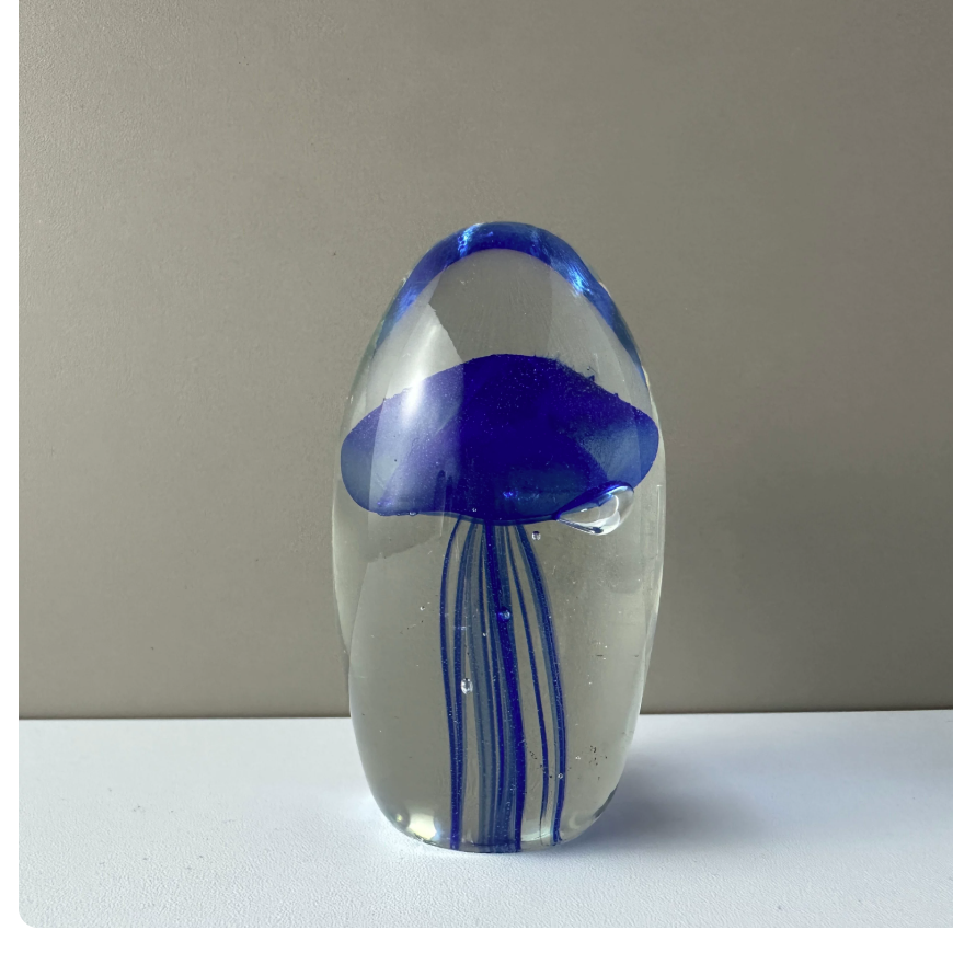 ブルー水母 高さ7cm・幅4cm